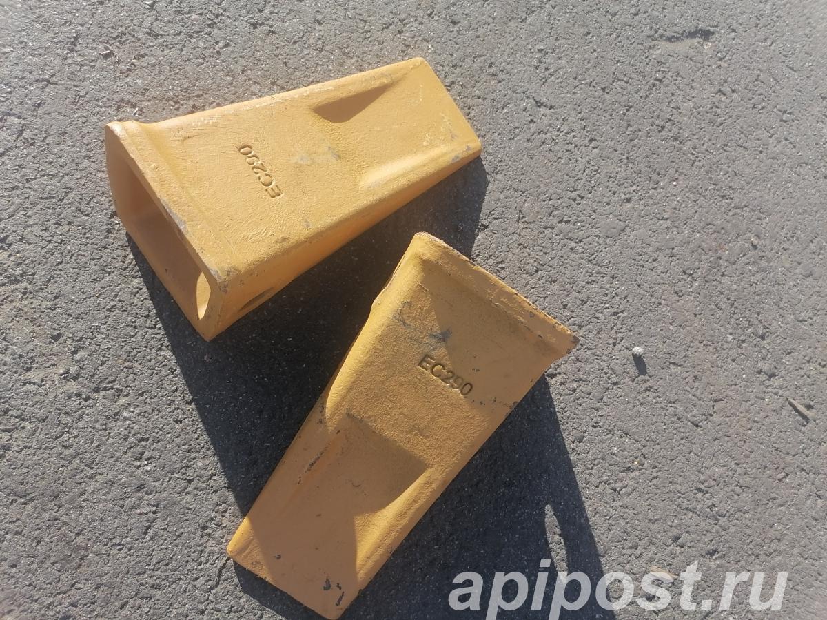 Коронки ковшей китайских экскаваторов и погрузчиков - Санкт-Петербург
