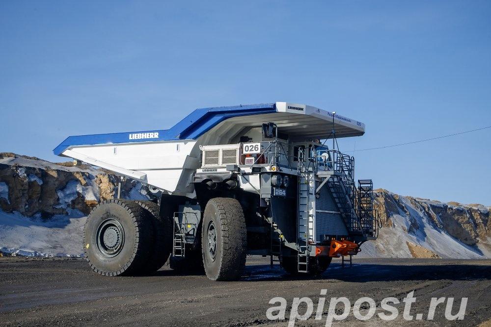 Запчасти на спецтехнику Liebherr