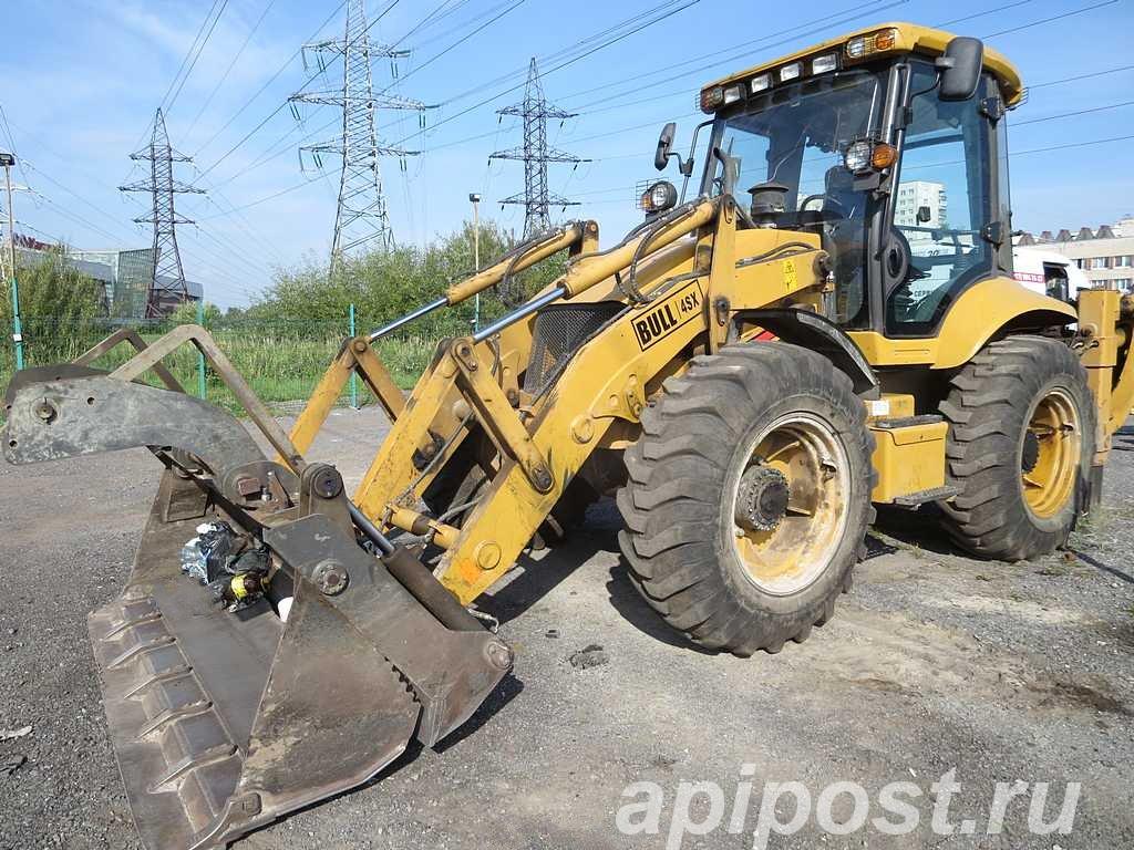 Равноколесник экскаватор-погрузчик BULL 4SX, 1800 м ч - Санкт-Петербург