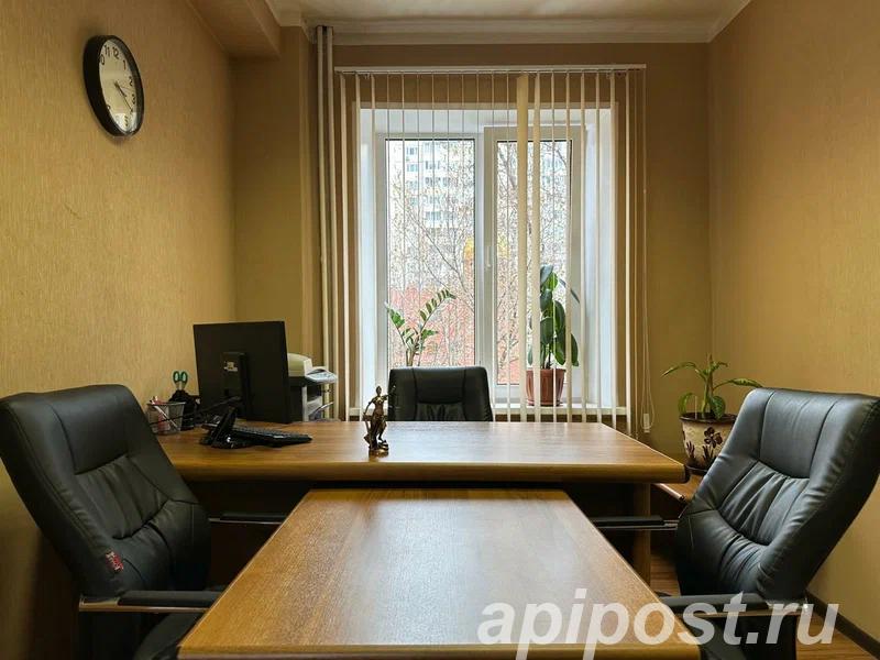 Адвокат в коллегию адвокатов - Москва