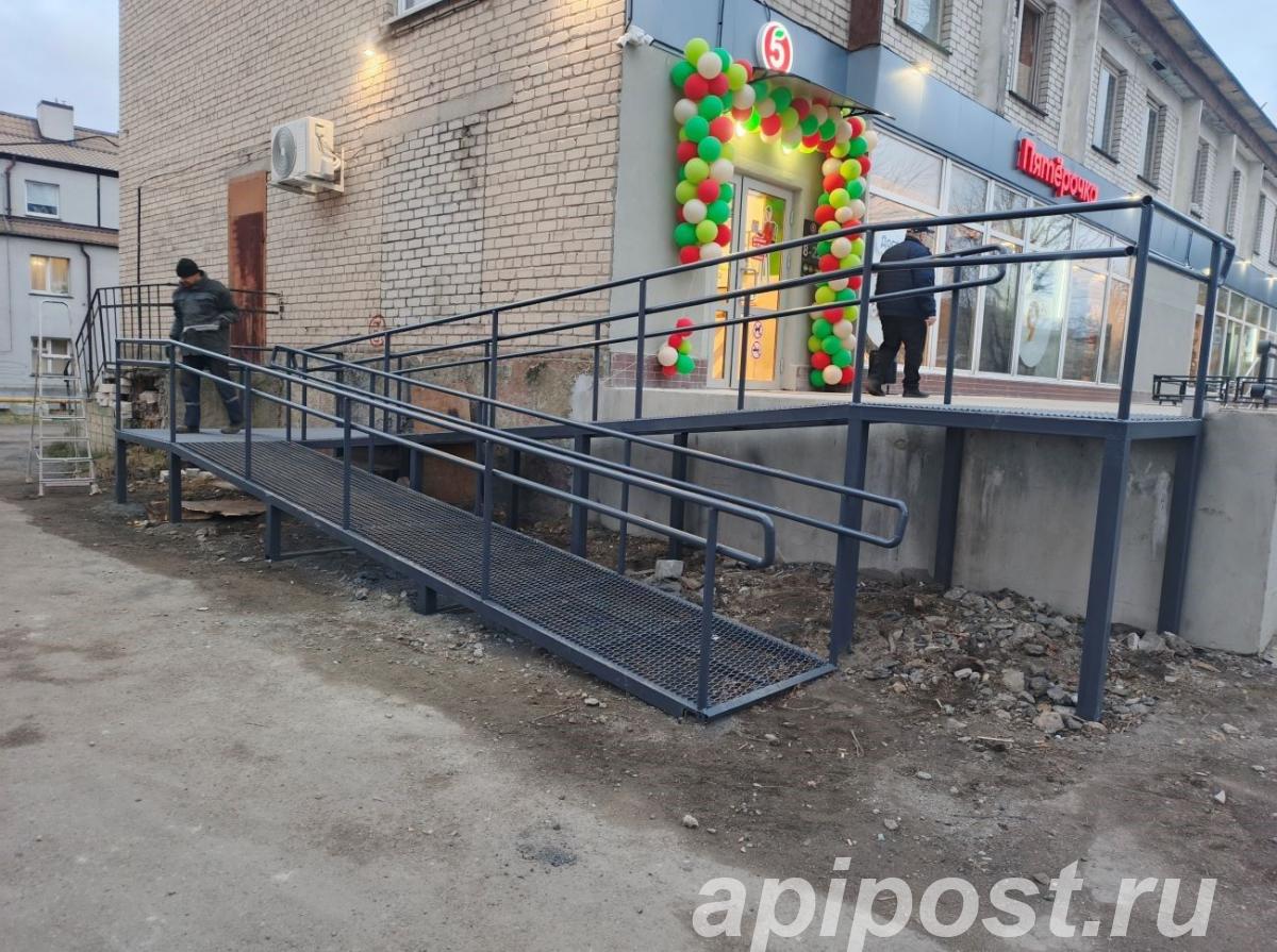 Мы производим и устанавливаем кованные и сварочные изделия.
