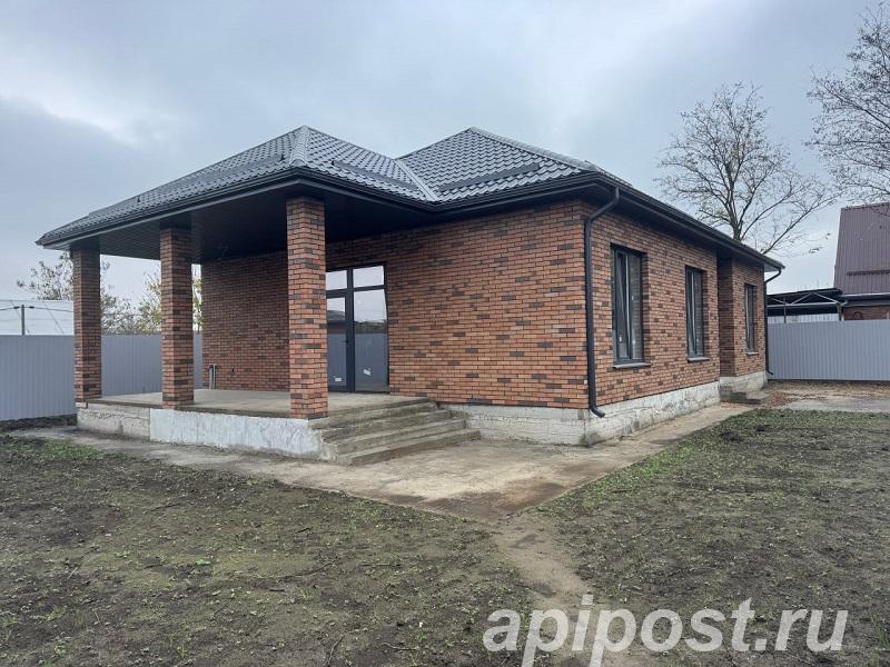 Дом, 140 м², на участке 6 сот.